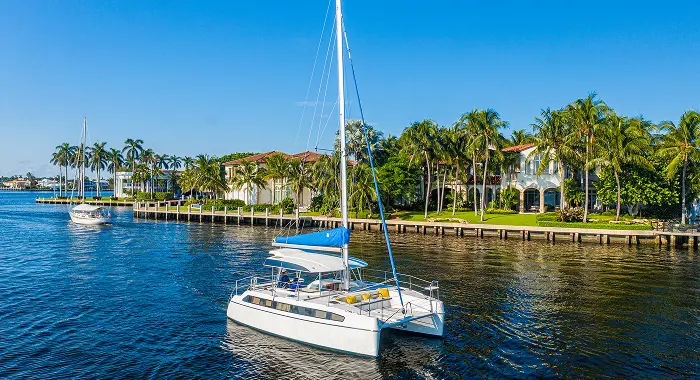 28ft Catamaran Yacht